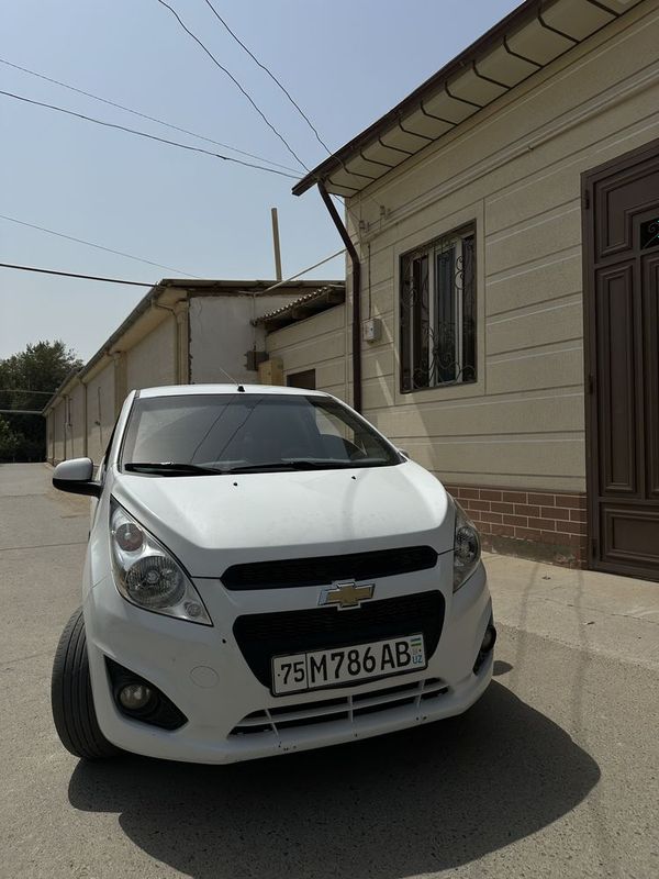 Mashina nomi spark