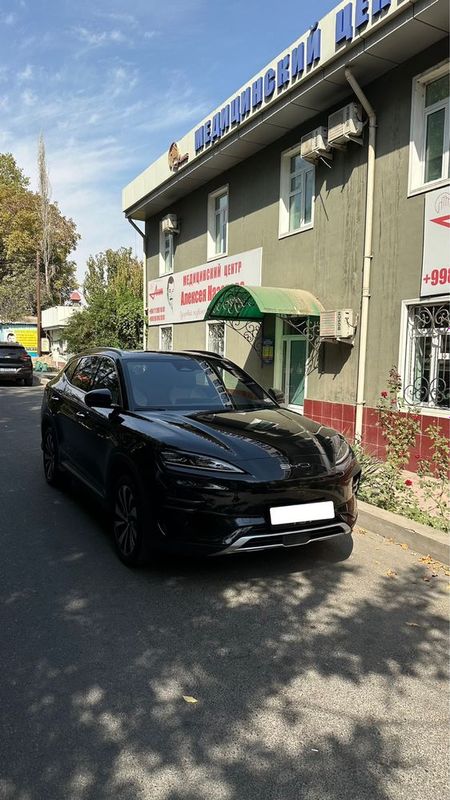 BYD Champion сотилади ёки Zeekr 7X га алмашилади (трейд-ин мумкин)