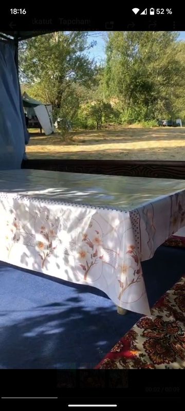 Чорвок сув буйида Тапчан дам олишга Чорвок сув буйида Тапчан дам олишга