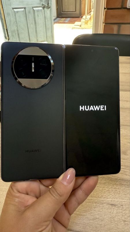 Huawei Mate x3 sotiladi Huawei Mate x3 sotiladi