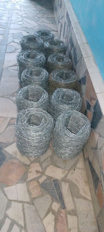 Tikanli sim sotiladi 12 rulon Tikanli sim sotiladi 12 rulon