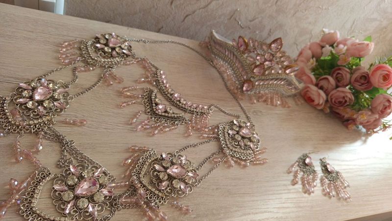 Tilla qosh kamplekt 500 000 som
