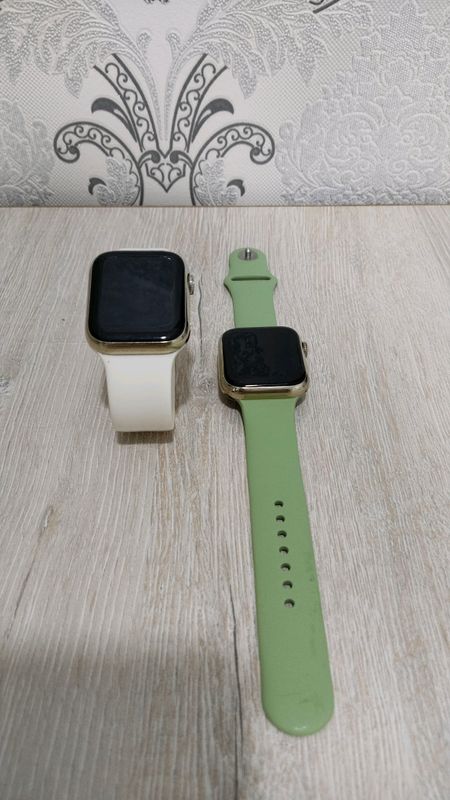 Apple watch работает 2 штука каждый штук 120 000