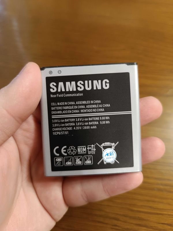 НОВЫЙ аккумулятор для Samsung J3