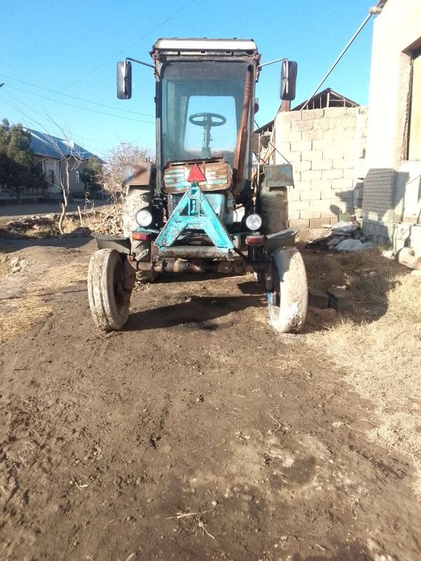 Traktor naxaduuuu