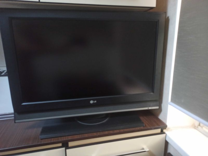 Телевизор LG, диагональ 31 Телевизор LG, диагональ 31