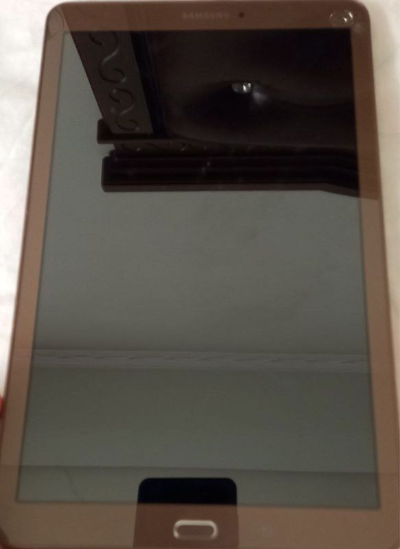 Samsung TAB E planshet sotiladi