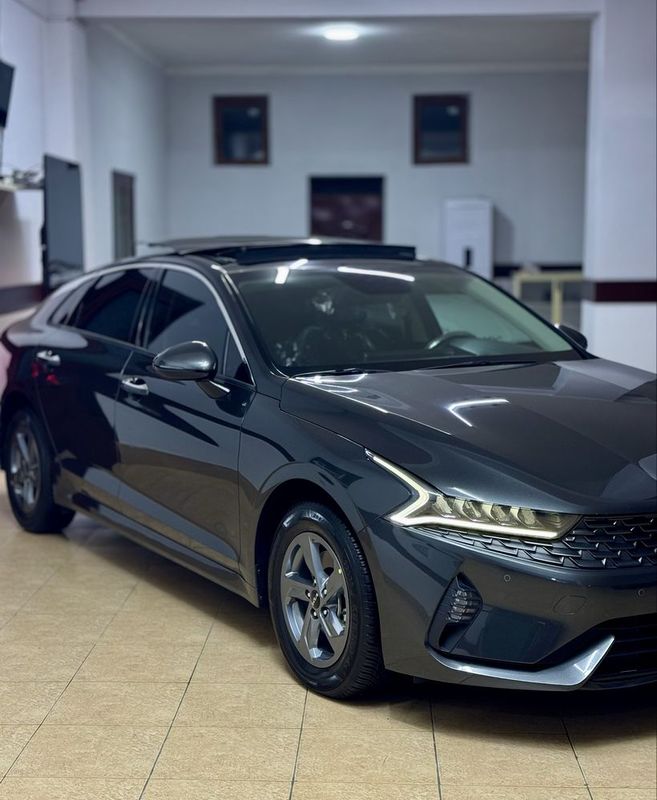 Kia k5 5 позиция сотилади
