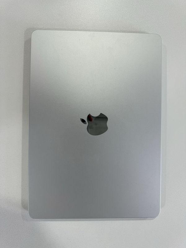 Macbook Air M2 8/256 Macbook Air M2 8/256