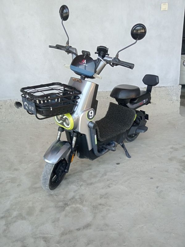 Sukuter sotiladi aybi yoq nomi Li9 5oy minilgan