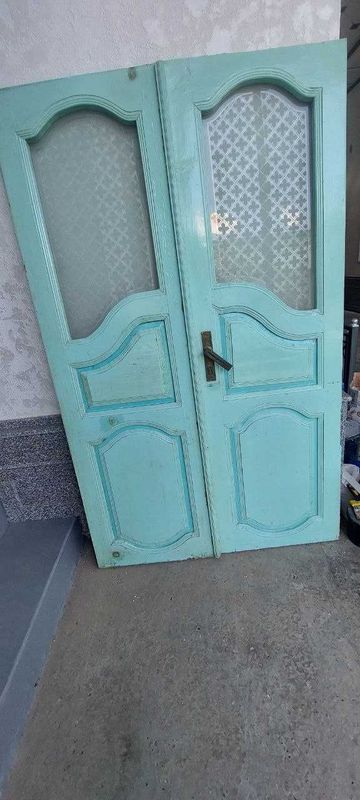 2 тавақали эшик бор б/у 2 тавақали эшик бор б/у