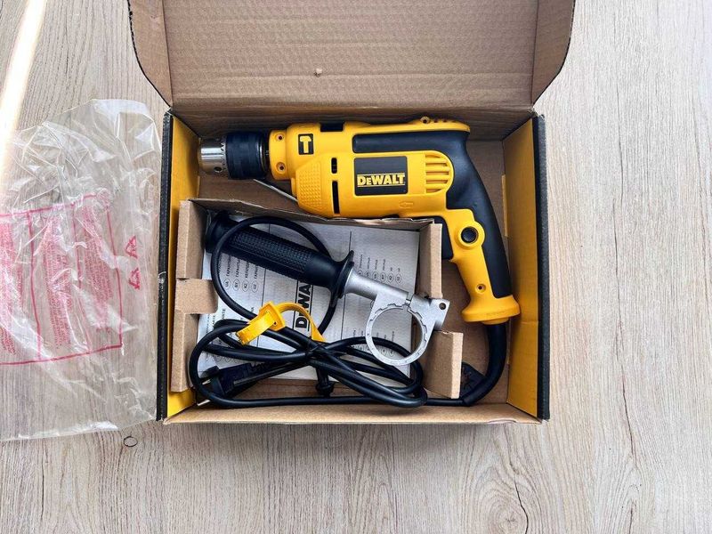 Ударная дрель DeWalt original -50% skidka Ударная дрель DeWalt original -50% skidka