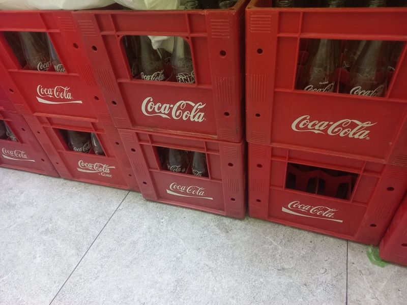Кола бутилка продам