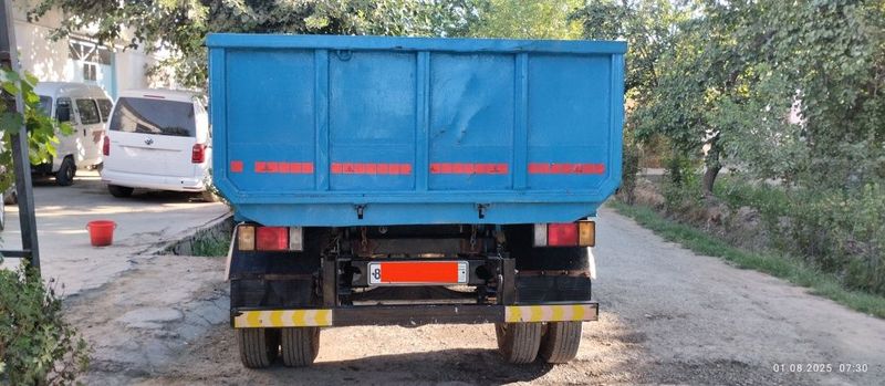 Isuzu samosval sotiladi