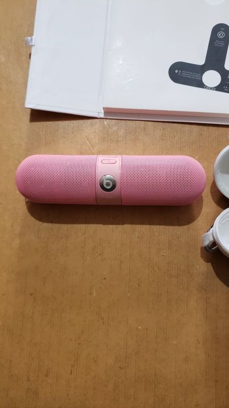 Bluetooth колонка Pill beats by Dr.Dre limited edition Nikie Minaj