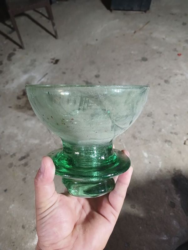 Izolyator sotiladi Izolyator sotiladi