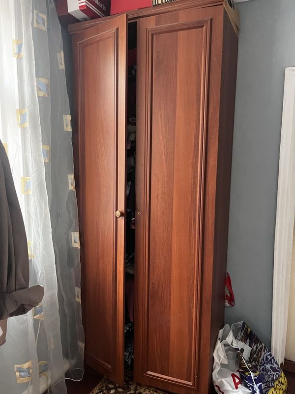Продам шкаф 100000 сум Продам шкаф 100000 сум