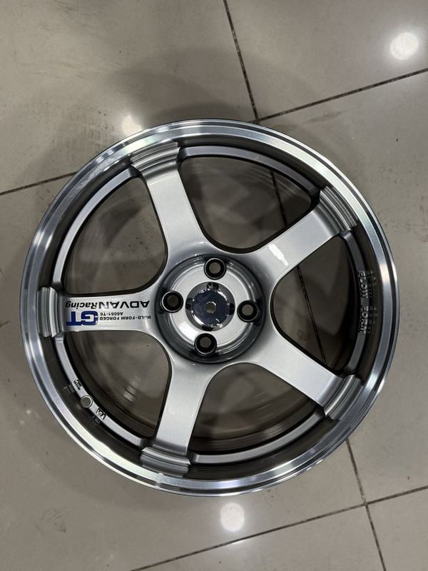 R17 sport model 4-100 спортивные диски R17 sport model 4-100 спортивные диски