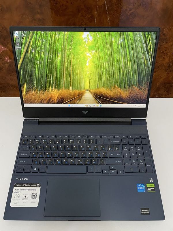 HP Victus (i5-13th Gen, 16 RAM, 512 SSD, RTX 3050 6 GB) — как новый!