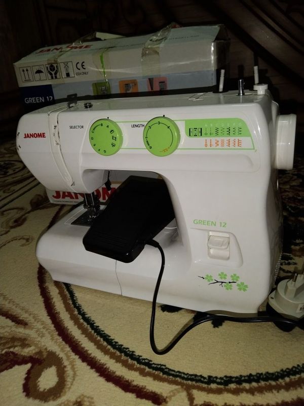 Швейная машинка Janome Green 12