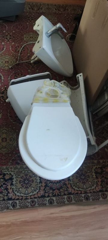 Продам Унитаз и раковина тюльпан бу