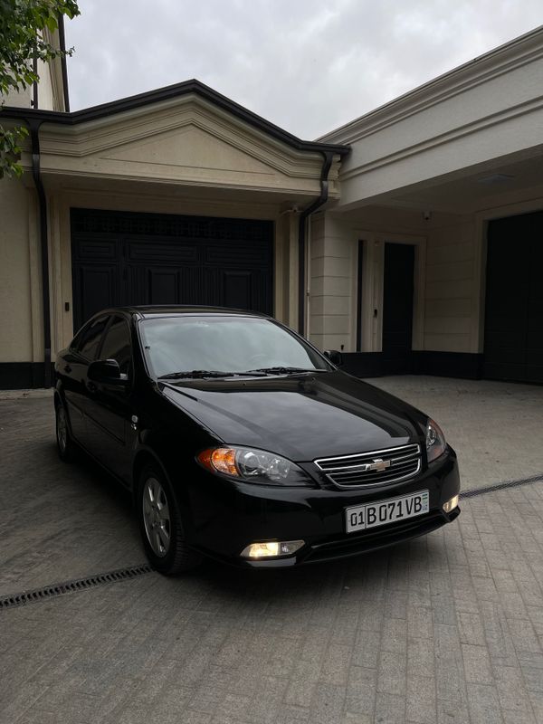 Продам свою Chevrolet Gentra elegant plus 2022, полный фулл, АБС, Люк,
