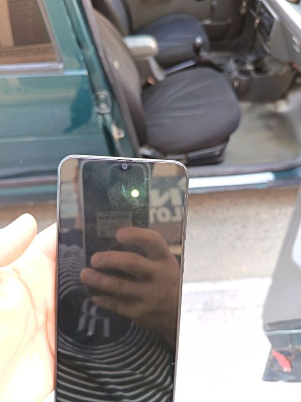Samsung a50 sotiladi Samsung a50 sotiladi