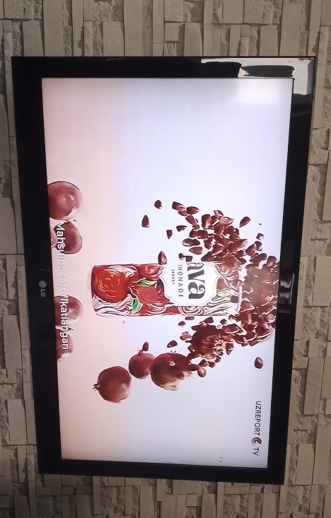 LG телевизор сотилади холати яхши яхши ку́рсатади