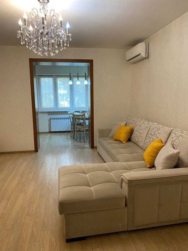 Сдам квартиру Ц7, 110 школа, с ремонтом, 3х комнатная 1200 Сдам квартиру Ц7, 110 школа, с ремонтом, 3х комнатная 1200