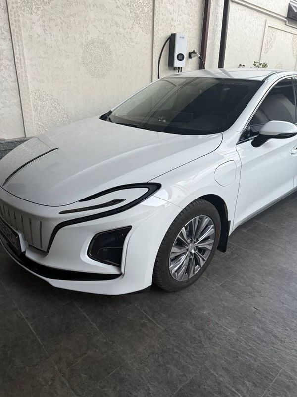 Hongqi eqm-5 500km Hongqi eqm-5 500km