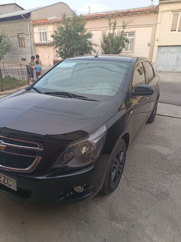 Cobalt midnight 25/25 qora rang Bonus polniy bak 92 benzin Cobalt midnight 25/25 qora rang Bonus polniy bak 92 benzin