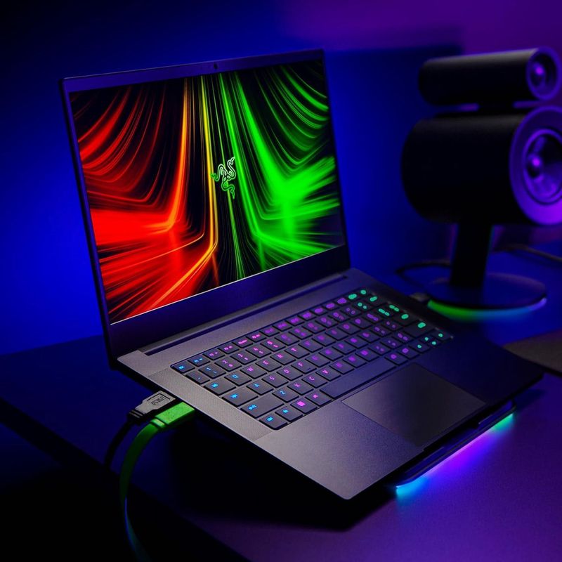 Продам Razer Blade Advanced 14 в отличном состоянии Продам Razer Blade Advanced 14 в отличном состоянии