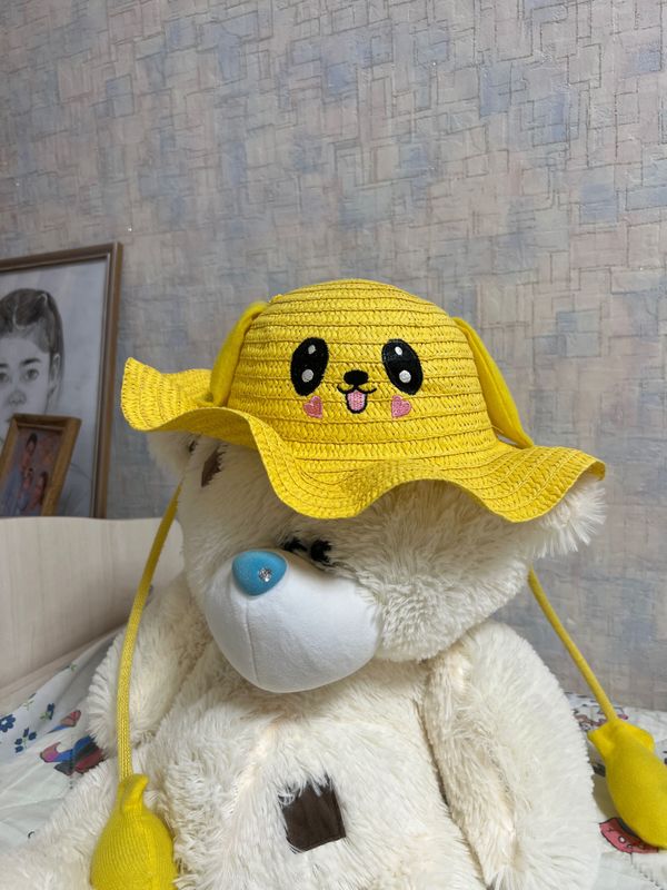 Новая детская шляпка для девочки 5-6 лет Новая детская шляпка для девочки 5-6 лет