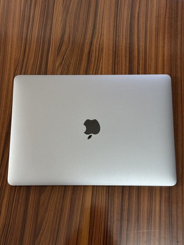 Продаётся Macbook Продаётся Macbook