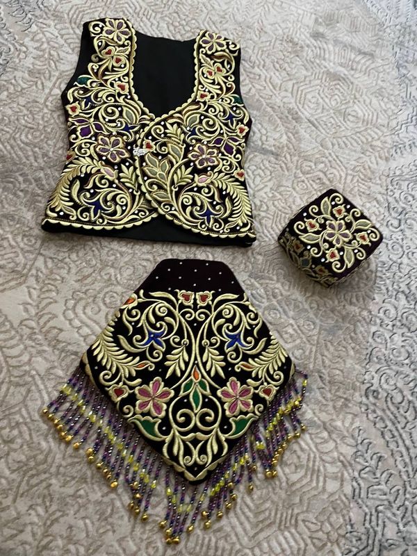 Зар жикет с калпок для келинчаков