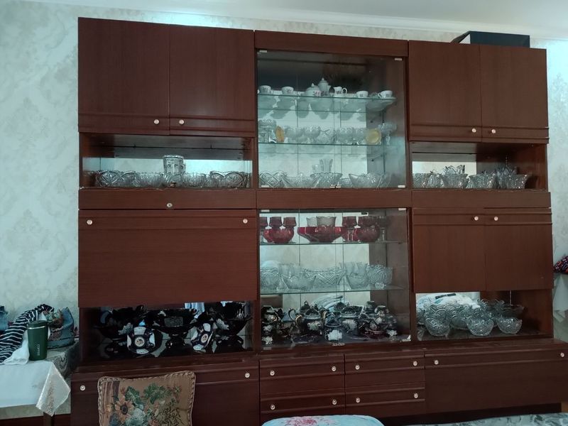 Продается сервант