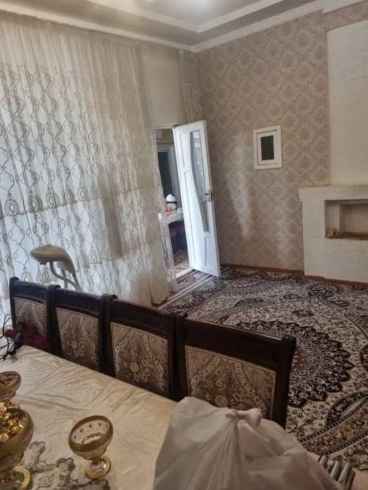 Продается дом в Юнусабадском районе на Шахристанской Продается дом в Юнусабадском районе на Шахристанской