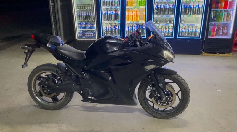 Yamaha r3 elektron