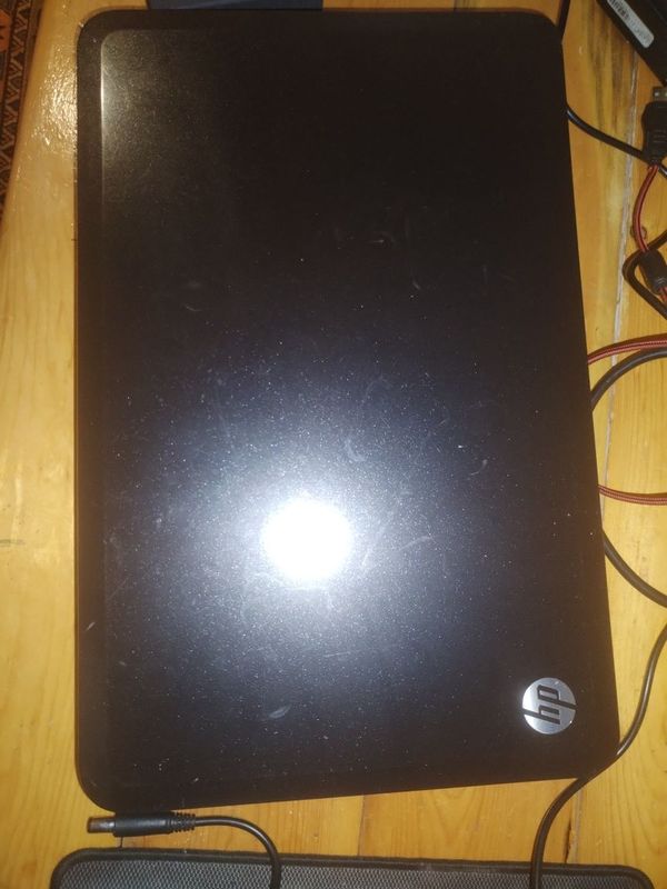 HP pavilion g7. 17