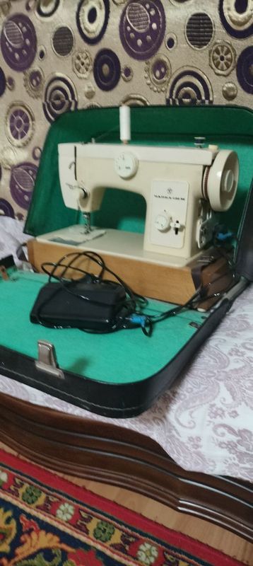 Продается швейная машина Чайка 132 М в хорошем состоянии Продается швейная машина Чайка 132 М в хорошем состоянии