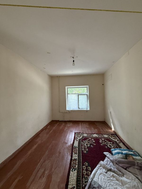Продам срочно квартиру, Массив Кармелюк - Братские , 1/1/4, улучшенка Продам срочно квартиру, Массив Кармелюк - Братские , 1/1/4, улучшенка