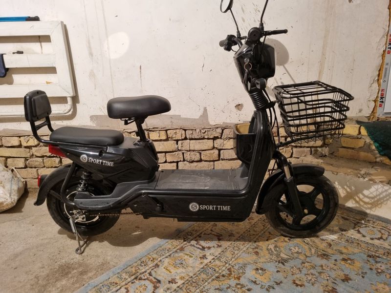 Moped Elektro skuter Moped Elektro skuter