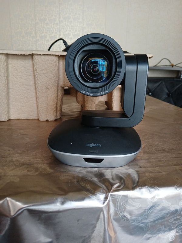 Logitech PTZ PRO 2 kamera sotiladi