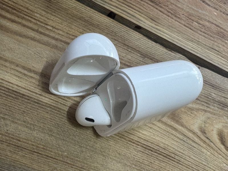 Airpods 2.1 chap tomon