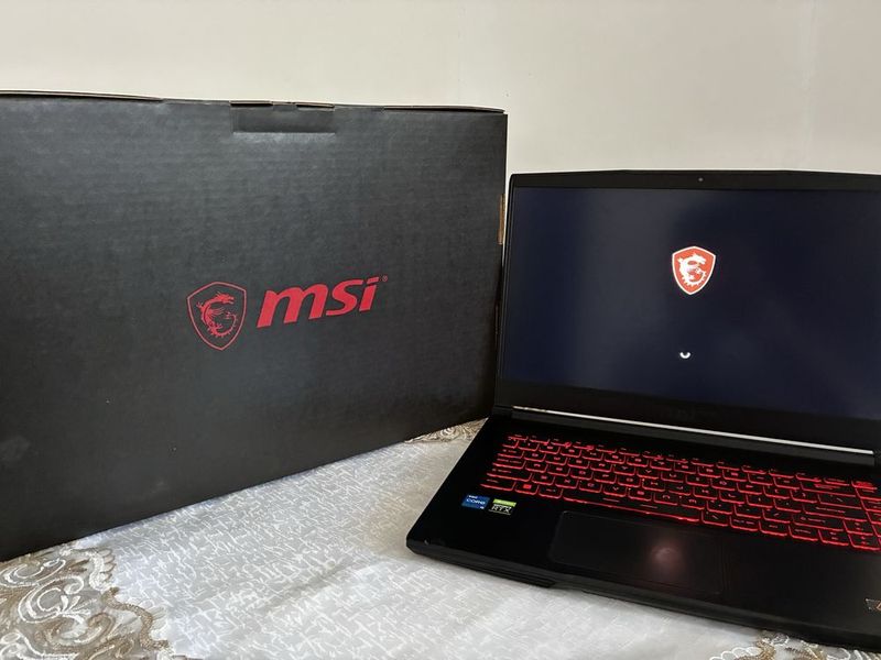 Noutbuk MSI GF 63 Thin 11 UC Noutbuk MSI GF 63 Thin 11 UC
