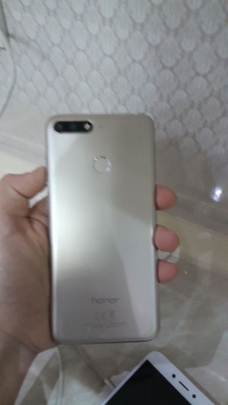 Srochna honor 7s sotiladi holati zo'r 32gb