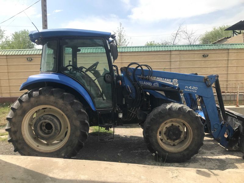 Jizzax viloyati, Zarbdor tumanida New Holland rusumli Traktor sotiladi Jizzax viloyati, Zarbdor tumanida New Holland rusumli Traktor sotiladi