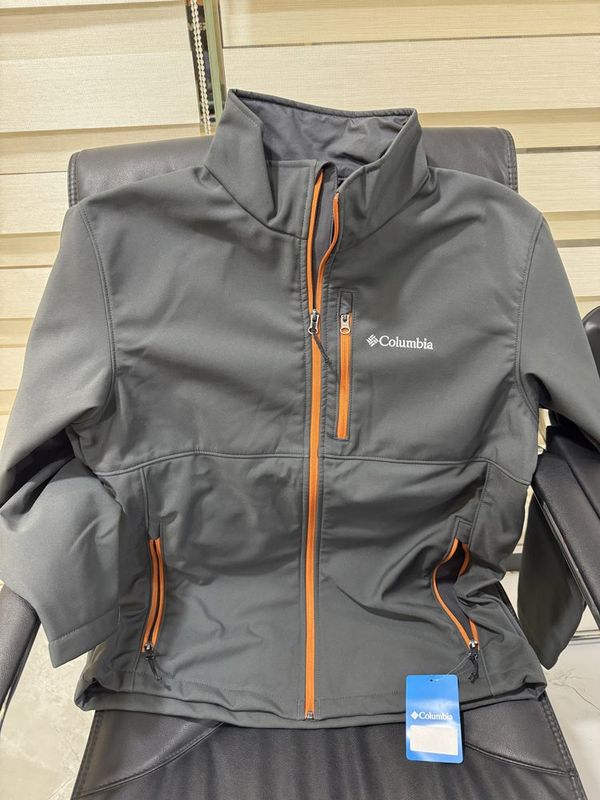 Columbia Men’s Ascender Softshell Jacket
