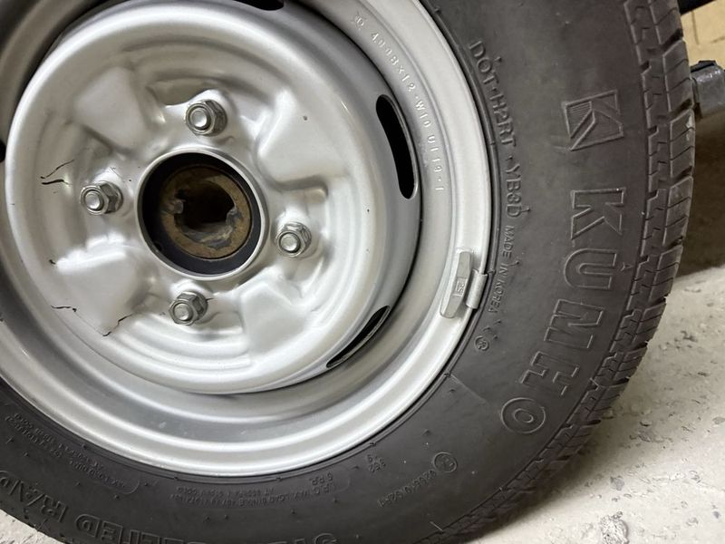 Damas balon R12 KUMHO balon Damas balon R12 KUMHO balon