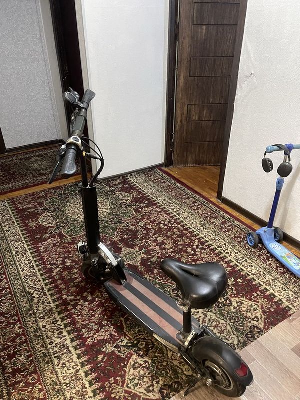 Elektro somokat srochna sotiladi Elektro somokat srochna sotiladi